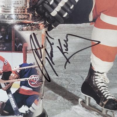LOT 91: Multiple Autographs on NHL Memorabilia of Philadelphia Flyers Player Bob Kelly