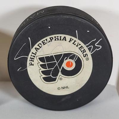 LOT 92: Many Autographed NHL Memorabilia by Philadelphia Flyers Players Rick Macleish, Shjon Podein and Rob DiMaio