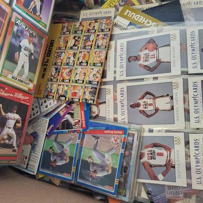 LOT 95: Box of Vintage Sports Trading Cards Including MLB, NBA, NHL and NFL Players