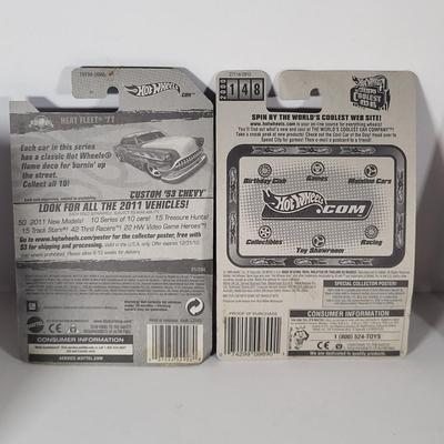 LOT 100: Eight Vintage Hot Wheels Lot Featuring 59' Impala, Santa Clause Rodger Dodger and More