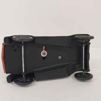 LOT 101: Cast Iron Taxi Cab Toy Car