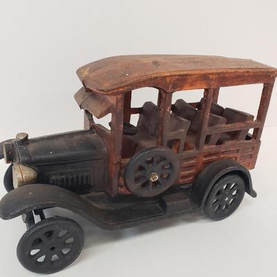 LOT 101: Cast Iron Taxi Cab Toy Car