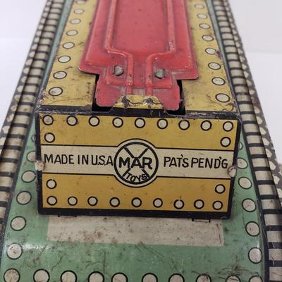 LOT 102: Marx Doughboy Tin Litho Wind Up Tank