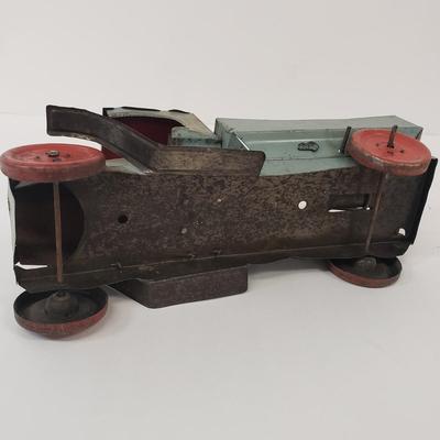 LOT 103: Vintage Tin Dump Truck