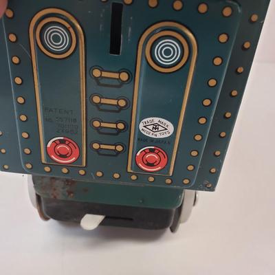 LOT 106: Vintage Western Train Tin Litho Toys Need Repair