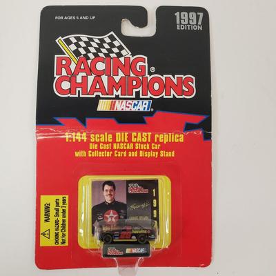 LOT 107: Race Car Collector's Assortment