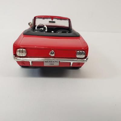 LOT 107: Race Car Collector's Assortment