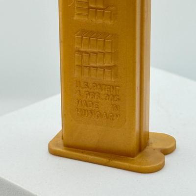 LOT 121: Star Wars Pez Dispensers
