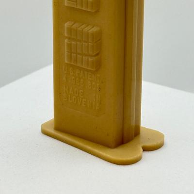 LOT 121: Star Wars Pez Dispensers