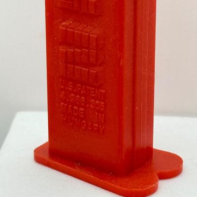 LOT 122: Christmas Pez Dispensers