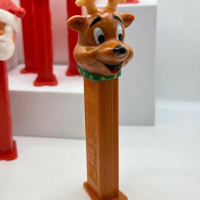 LOT 122: Christmas Pez Dispensers