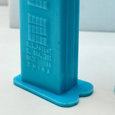 LOT 122: Christmas Pez Dispensers