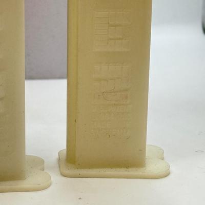 LOT 122: Christmas Pez Dispensers