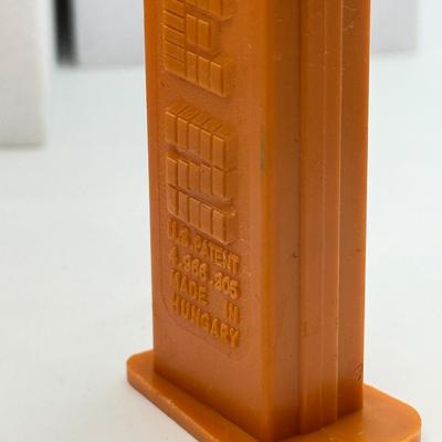 LOT 122: Christmas Pez Dispensers