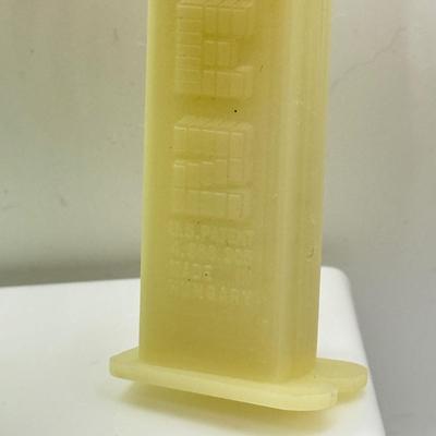 LOT 123: Vintage Halloween Pez Dispensers