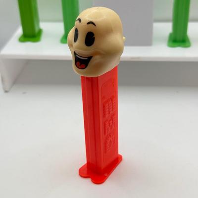 LOT 123: Vintage Halloween Pez Dispensers