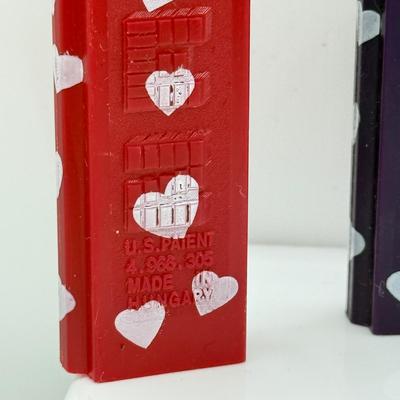 LOT 124: 1990s Valentine's Day Heart Pez Dispensers