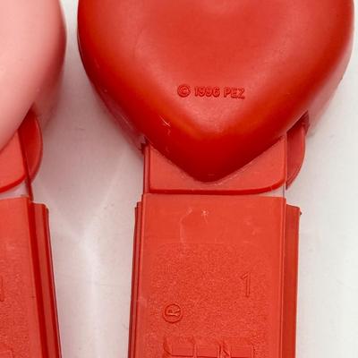 LOT 124: 1990s Valentine's Day Heart Pez Dispensers