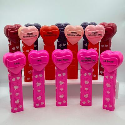 LOT 124: 1990s Valentine's Day Heart Pez Dispensers