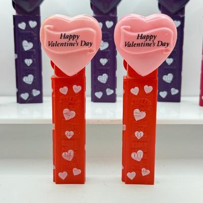 LOT 124: 1990s Valentine's Day Heart Pez Dispensers