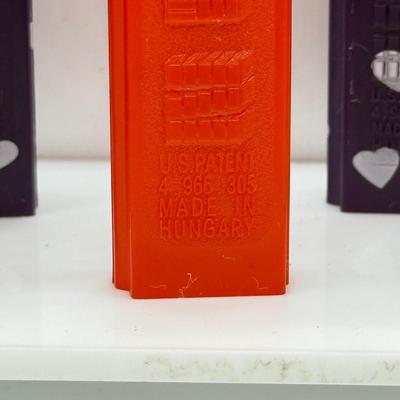 LOT 124: 1990s Valentine's Day Heart Pez Dispensers