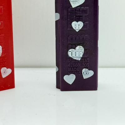 LOT 124: 1990s Valentine's Day Heart Pez Dispensers