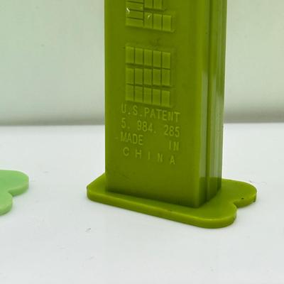 LOT 125: Disney Pez Dispensers: Fairies, Daisy, Minnie & Aurora
