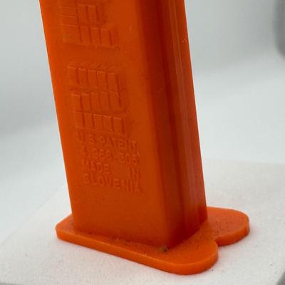 LOT 126: Star Wars Pez Dispensers