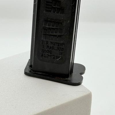 LOT 126: Star Wars Pez Dispensers