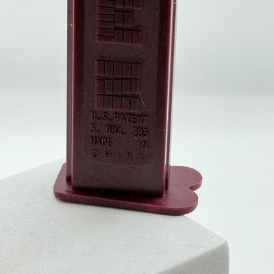 LOT 126: Star Wars Pez Dispensers