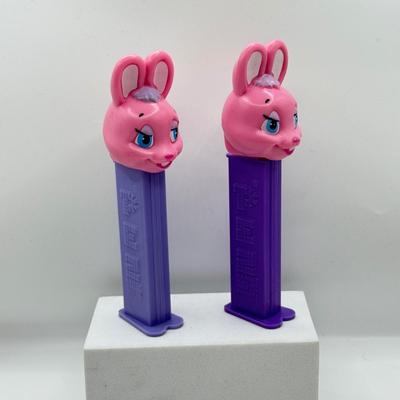 LOT 129: Springtime Pez Dispensars