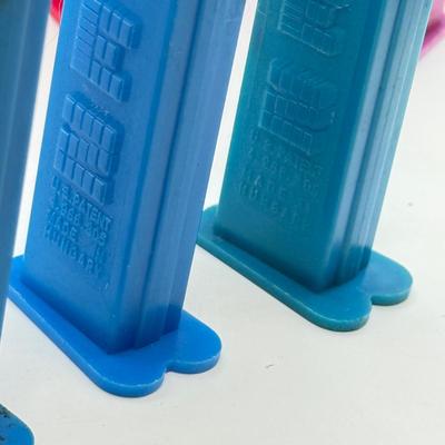 LOT 129: Springtime Pez Dispensars