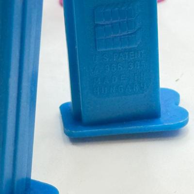 LOT 129: Springtime Pez Dispensars