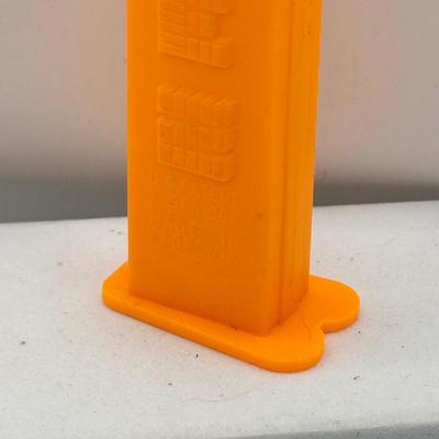 LOT 130: Peanuts Charlie Brown Snoopy Pez Dispensers