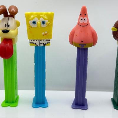 LOT 133: Pez Dispensers: Garfield, Spongebob & Shrek