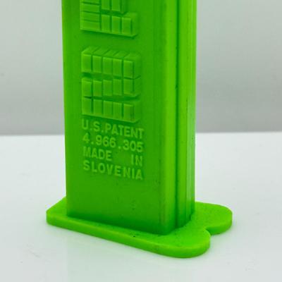 LOT 133: Pez Dispensers: Garfield, Spongebob & Shrek