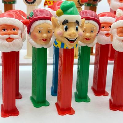 LOT 134: Christmas Holiday Pez Dispensers