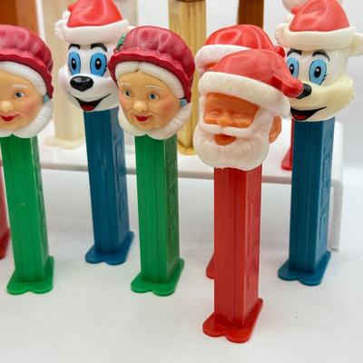 LOT 134: Christmas Holiday Pez Dispensers