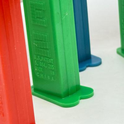 LOT 134: Christmas Holiday Pez Dispensers