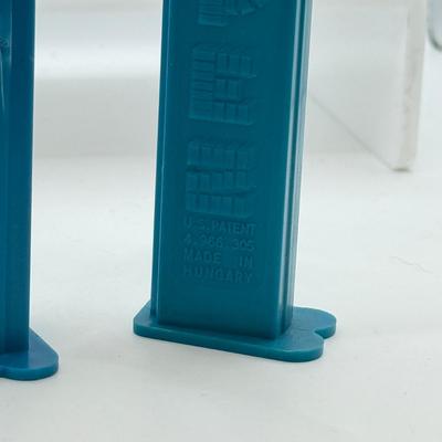 LOT 134: Christmas Holiday Pez Dispensers