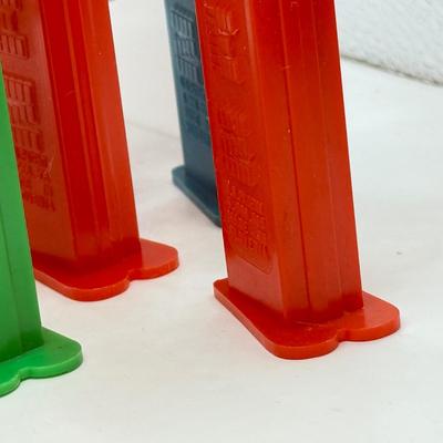 LOT 134: Christmas Holiday Pez Dispensers