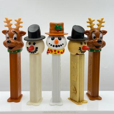 LOT 134: Christmas Holiday Pez Dispensers
