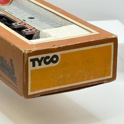 LOT 137: Vintage Tyco Locomotive Trains