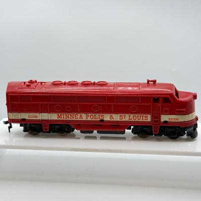 LOT 137: Vintage Tyco Locomotive Trains