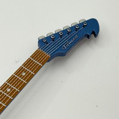LOT 139: 2018 Hallmark Keepsake Magic Guitar in Box: Free Bird
