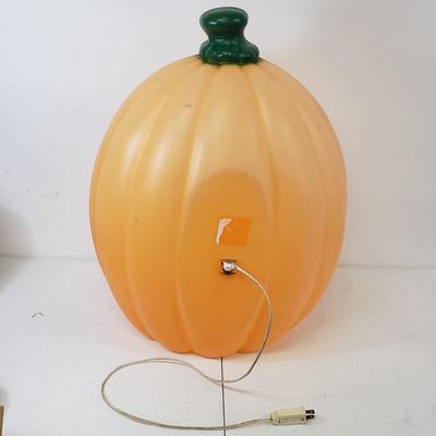 LOT 145: 24" General Foam Blowmold Pumpkin