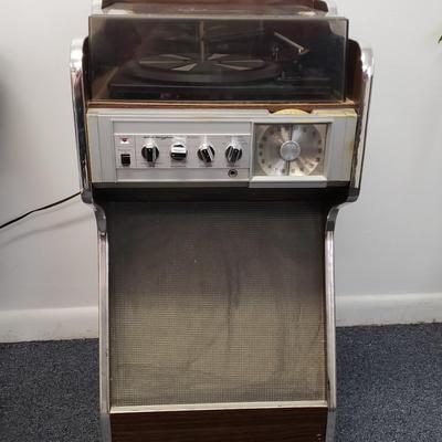 LOT 148: Morse Electrophonic Record Player Stereo with Disco Lights