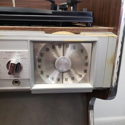 LOT 148: Morse Electrophonic Record Player Stereo with Disco Lights