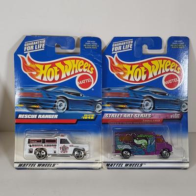 LOT 151: Seven Vintage Hot Wheels Lot Featuring Cars From Seven Different Series