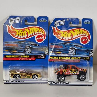 LOT 151: Seven Vintage Hot Wheels Lot Featuring Cars From Seven Different Series